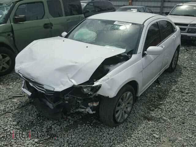 2013 CHRYSLER 200 - VIN: 1C3CCBBG3DN533855 - Photo 2