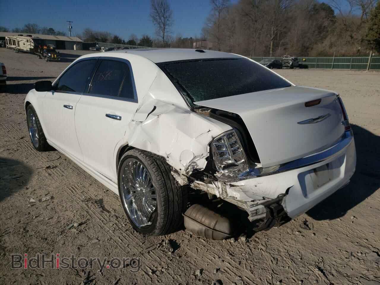 2011 CHRYSLER 300 - VIN: 2C3CA6CT8BH592754 - Фото 3