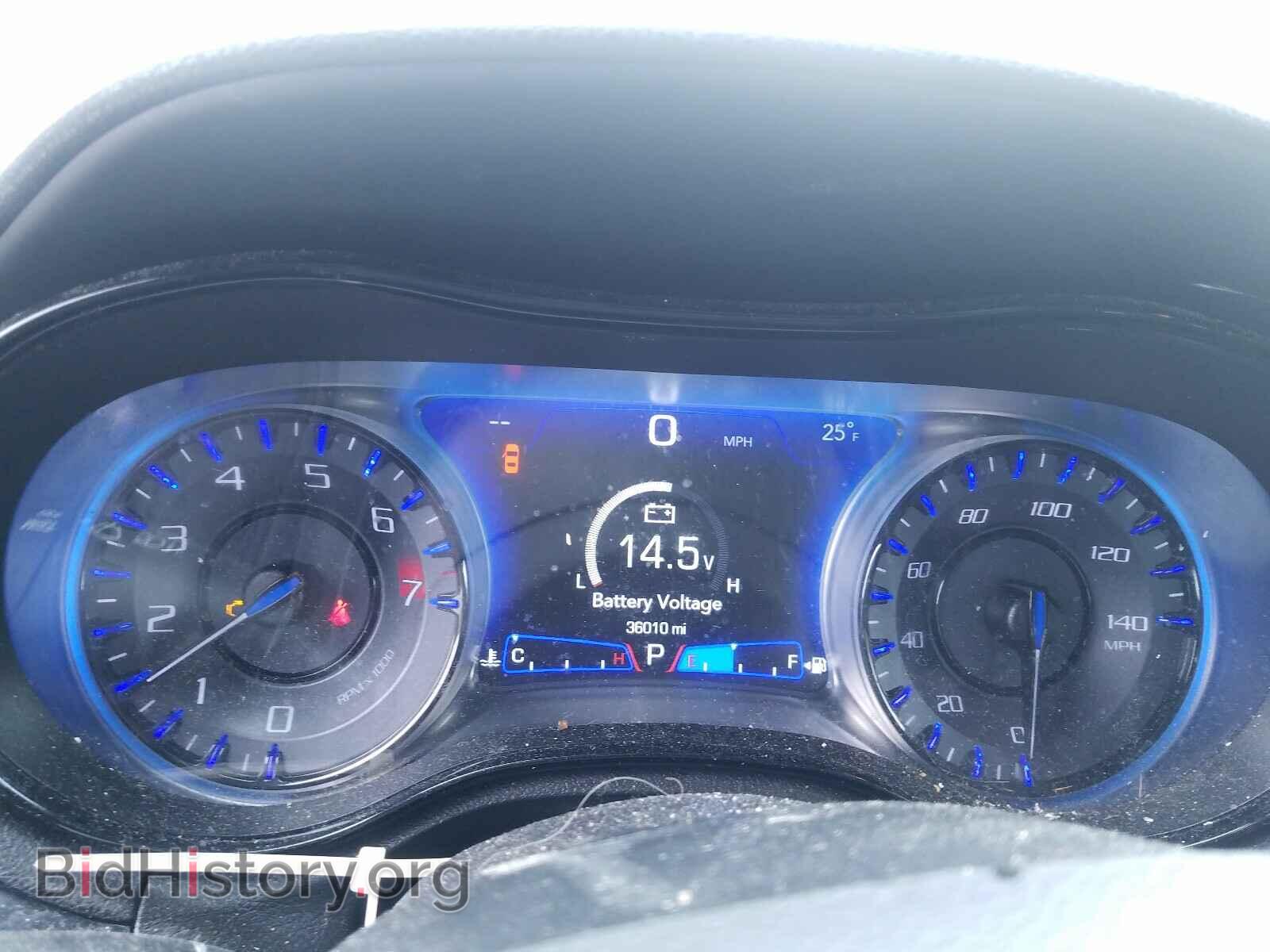 2019 CHRYSLER 300 - VIN: 2C3CCAGG1KH610733 - Фото 8
