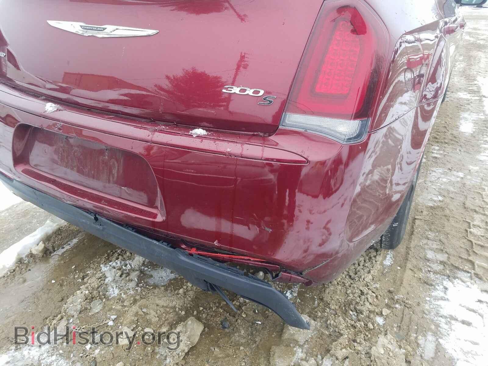 2019 CHRYSLER 300 - VIN: 2C3CCAGG1KH610733 - Фото 9
