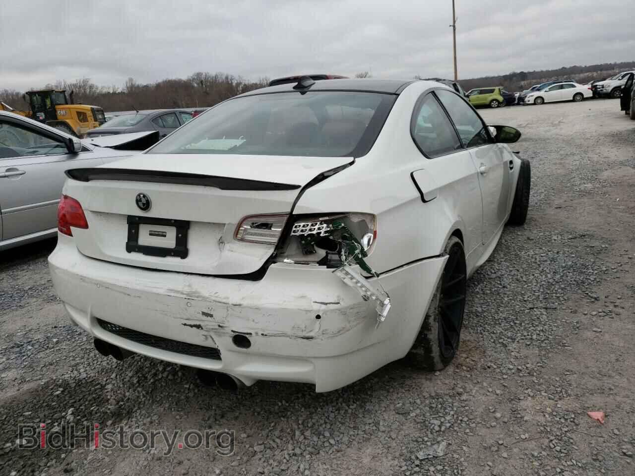 2011 BMW M3 - VIN: WBSKG9C50BE368984 - Фото 4