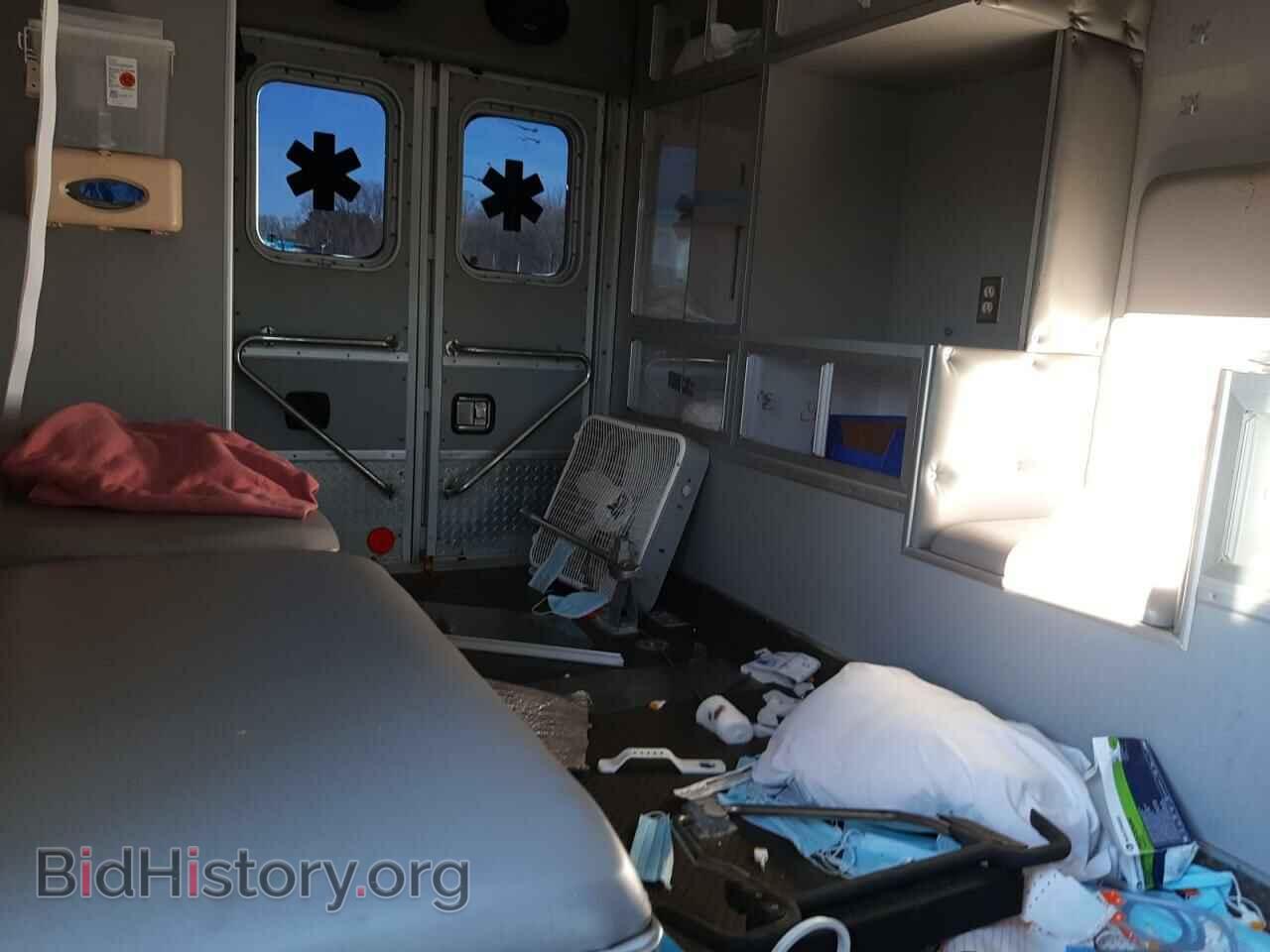 2017 FORD ECONOLINE - VIN: 1FDXE4FS6HDC00090 - Photo 6