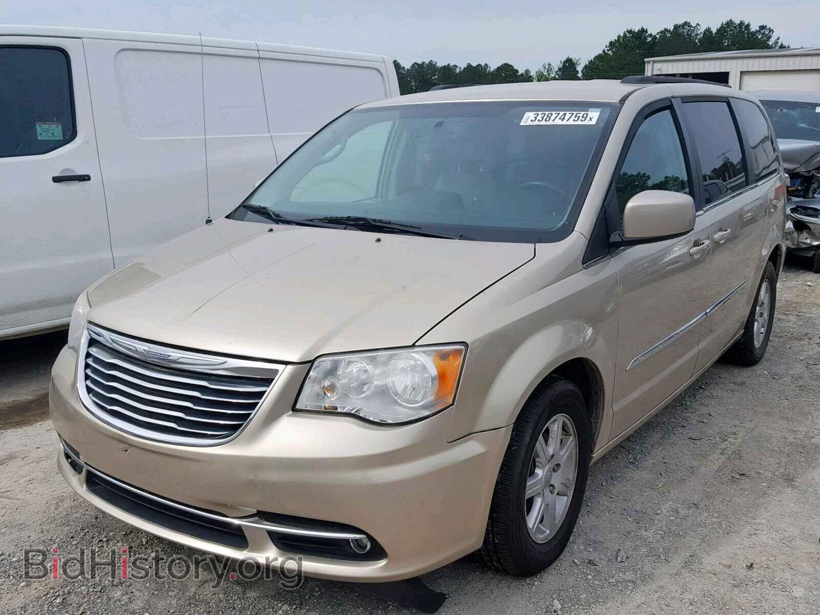 2013 CHRYSLER TOWN & COU - VIN: 2C4RC1BGXDR525934 - Photo 2