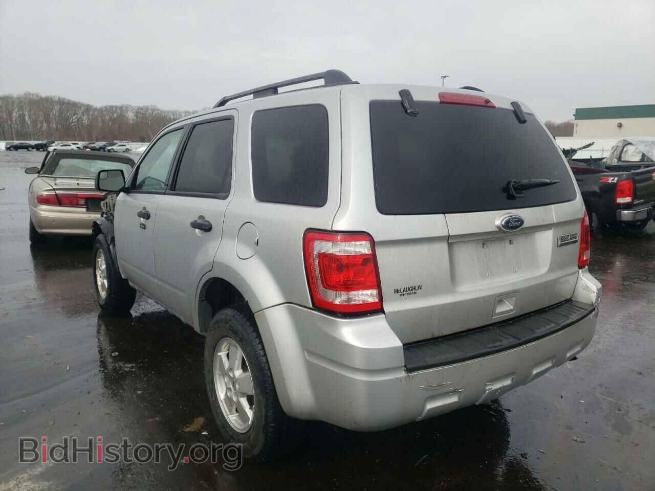 2011 FORD ESCAPE - VIN: 1FMCU0D74BKA63081 - Фото 3