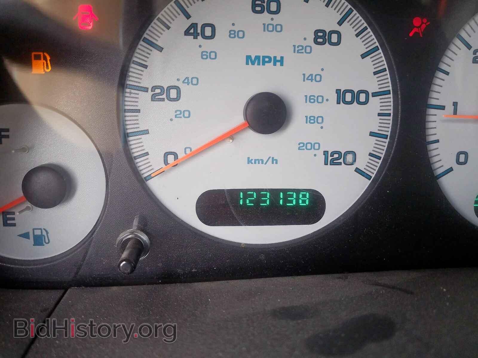 2002 CHRYSLER TOWN & COU - VIN: 2C4GP74L32R558683 - Фото 8
