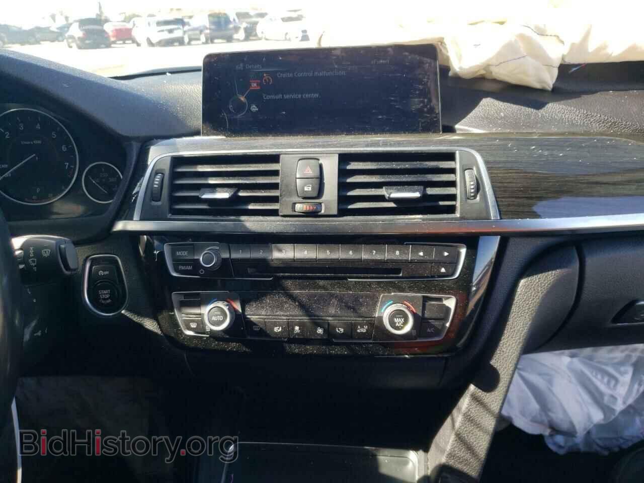 2016 BMW 3 SERIES - VIN: WBA8E9G55GNU28599 - Фото 9