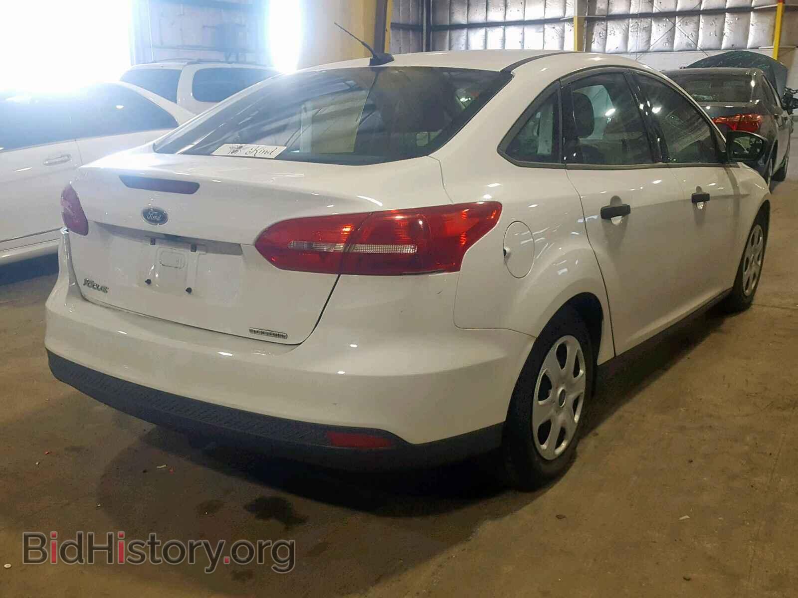 2016 FORD FOCUS - VIN: 1FADP3E24GL247058 - Photo 4