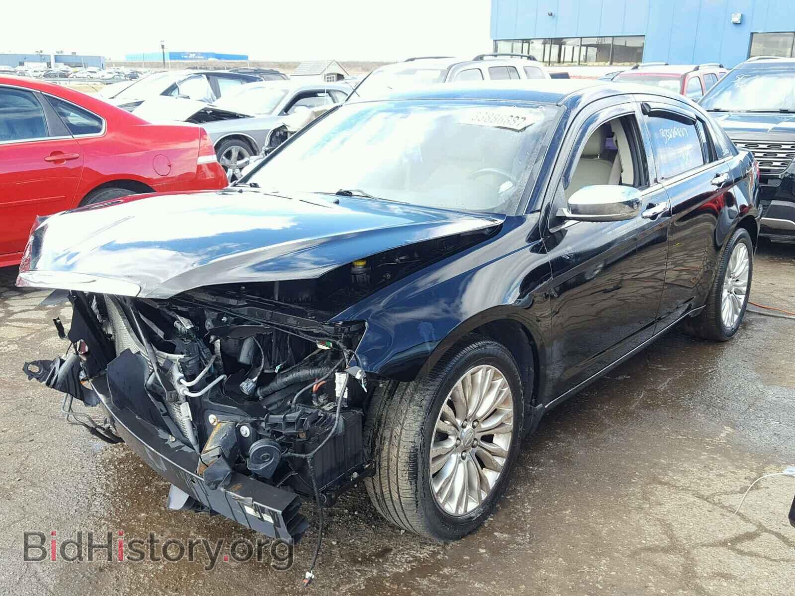 2011 CHRYSLER 200 - VIN: 1C3BC2FG0BN548297 - Фото 2