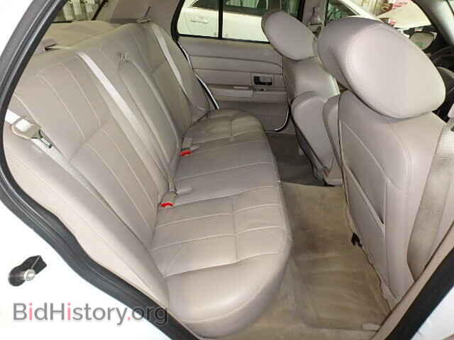2011 FORD CROWN VIC - VIN: 2FABP7EV1BX148525 - Фото 6