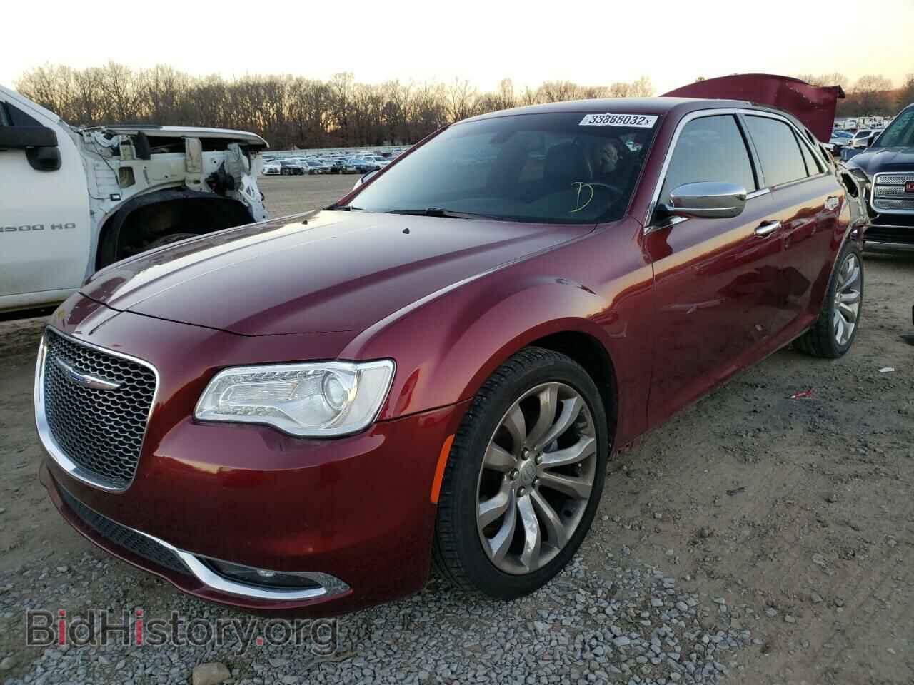 2019 CHRYSLER 300 - VIN: 2C3CCAEG7KH528265 - Фото 2