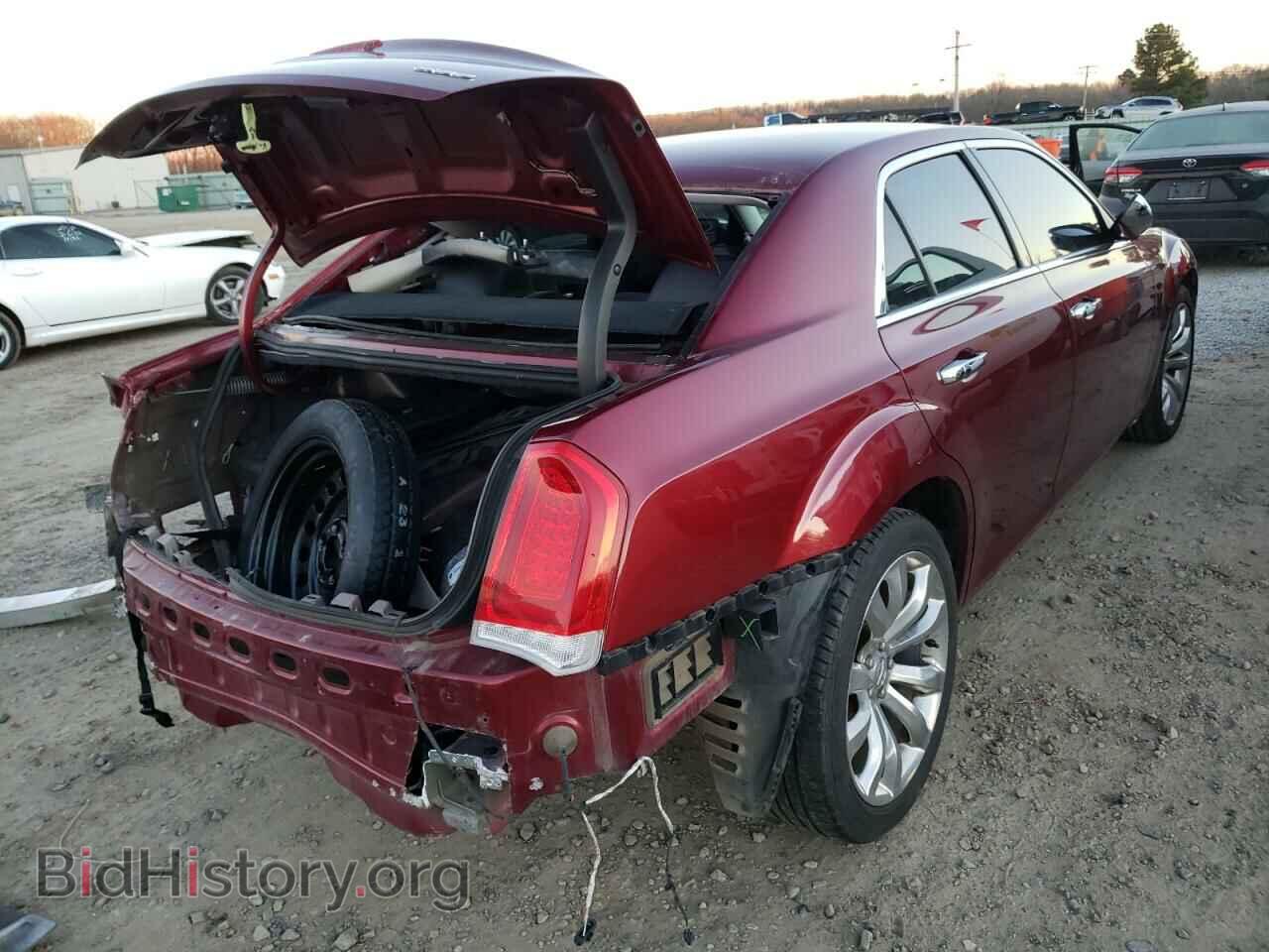 2019 CHRYSLER 300 - VIN: 2C3CCAEG7KH528265 - Фото 4