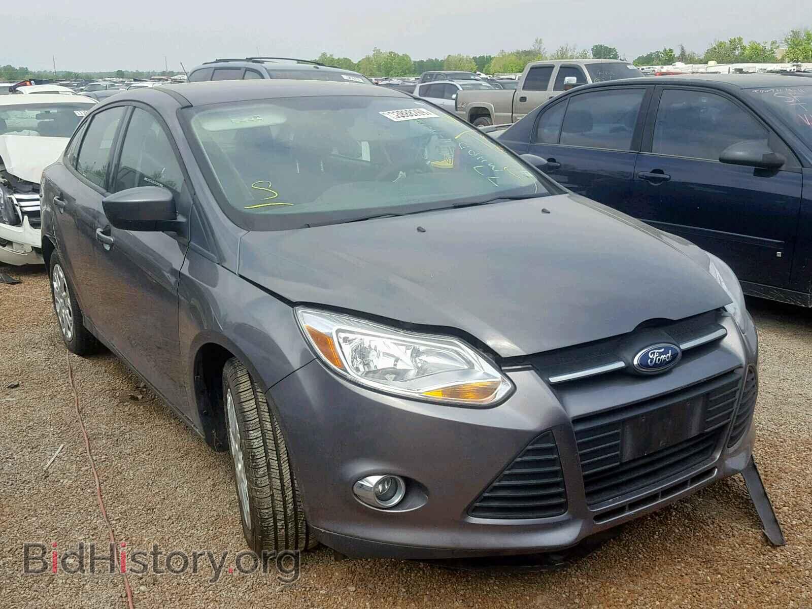 Photo 1FAHP3F29CL337560 - FORD FOCUS SE 2012