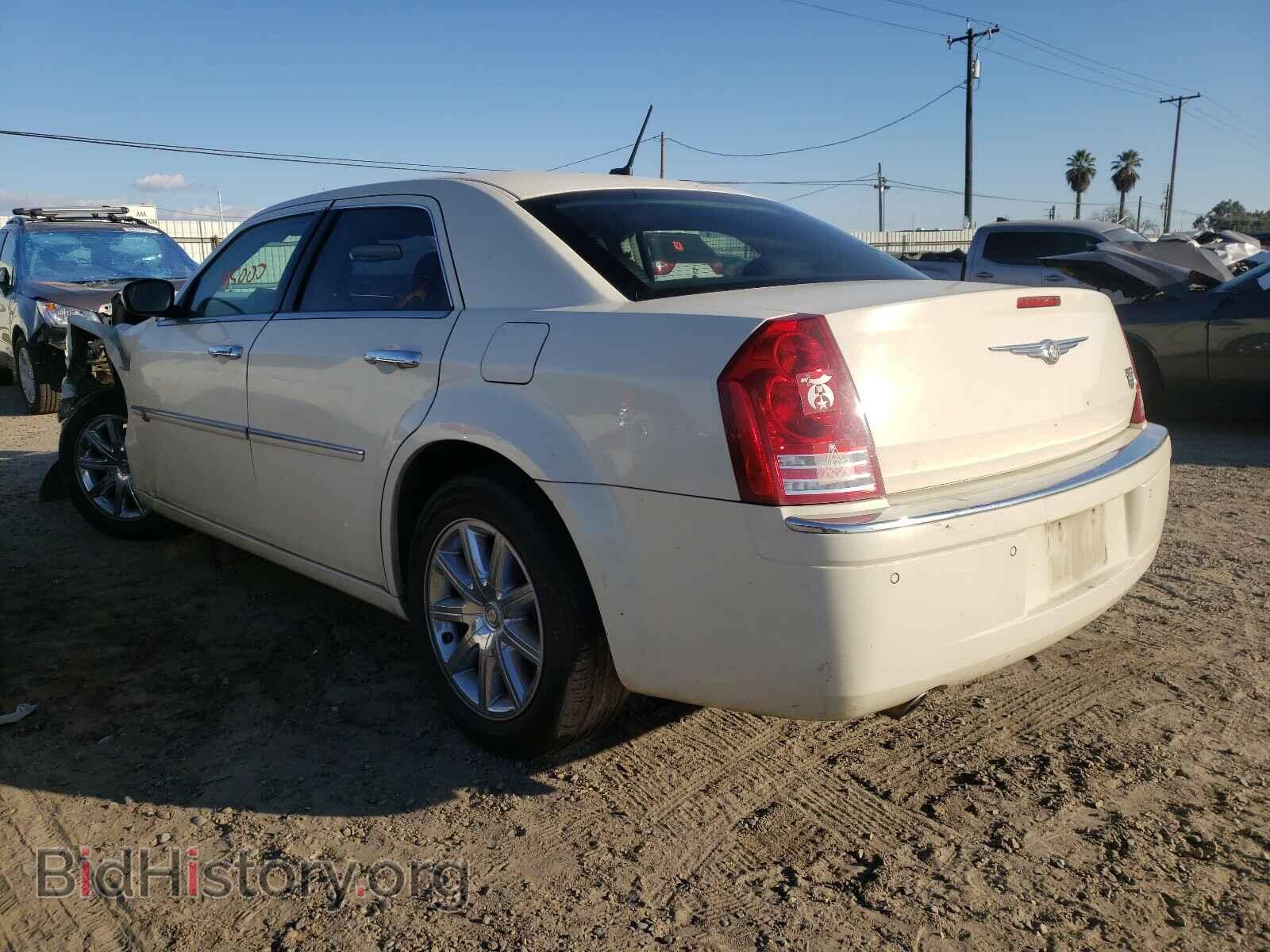 2008 CHRYSLER 300 - VIN: 2C3LA63H18H201674 - Фото 3