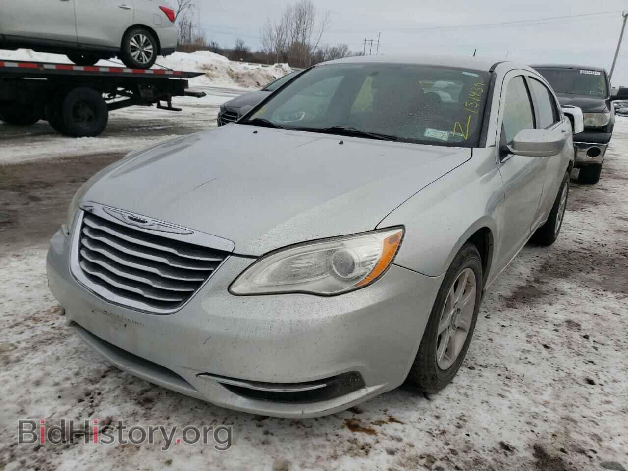 2012 CHRYSLER 200 - VIN: 1C3CCBAB5CN166204 - Фото 2