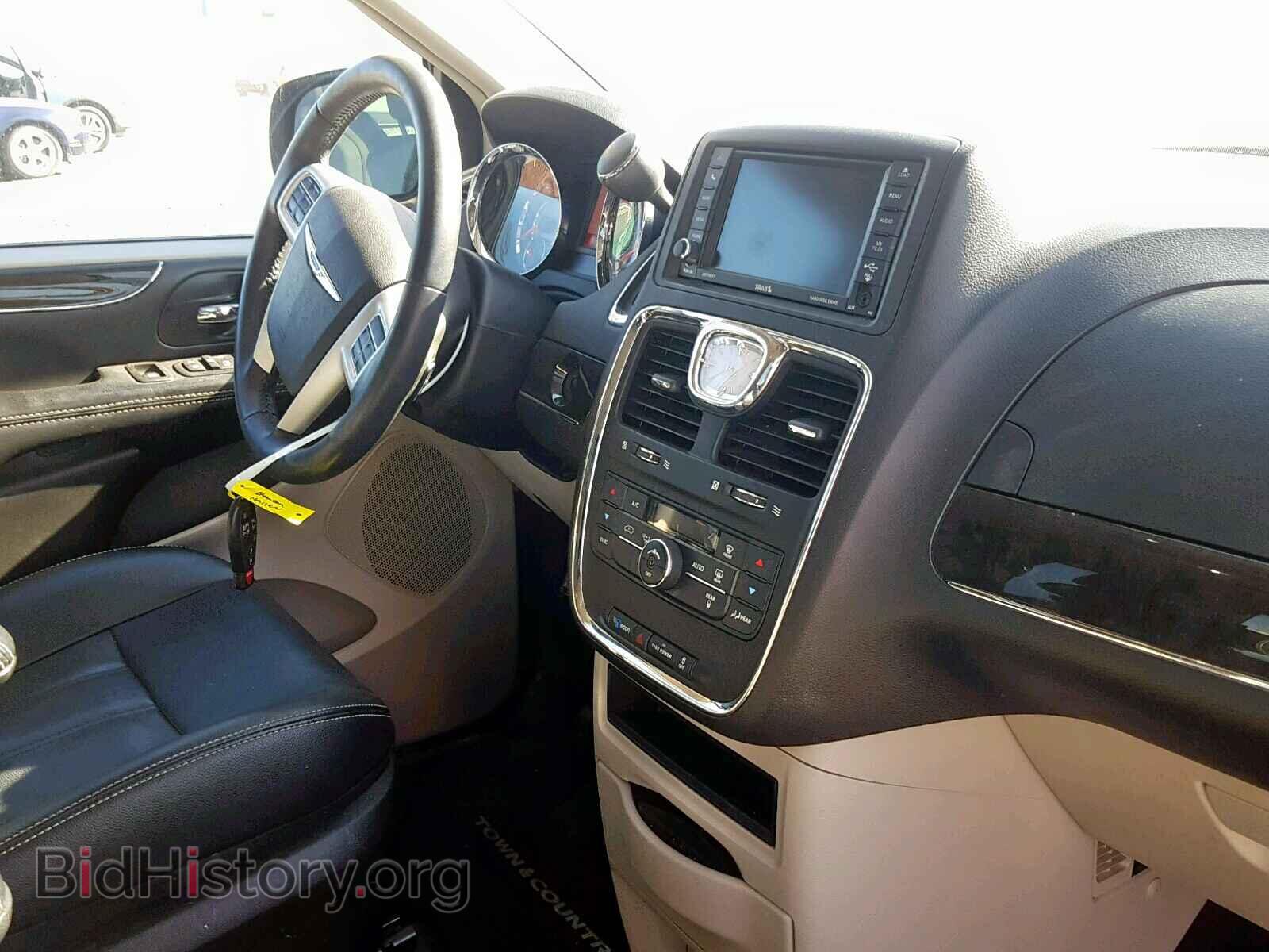 2014 CHRYSLER TOWN & COU - VIN: 2C4RC1BG1ER271869 - Фото 9