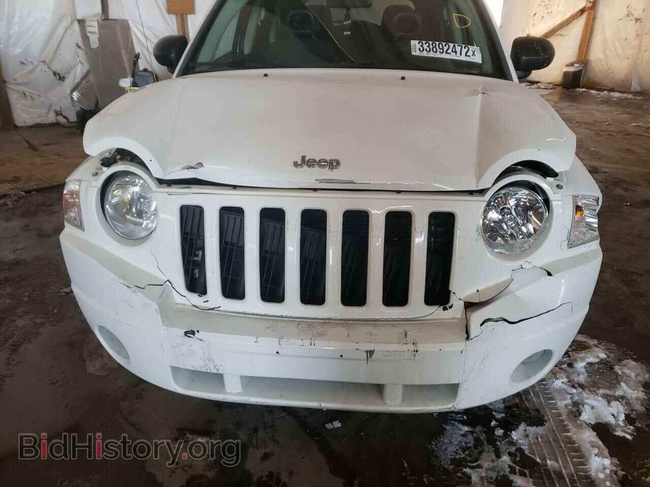 2009 JEEP COMPASS - VIN: 1J4FF47B69D205863 - Photo 9