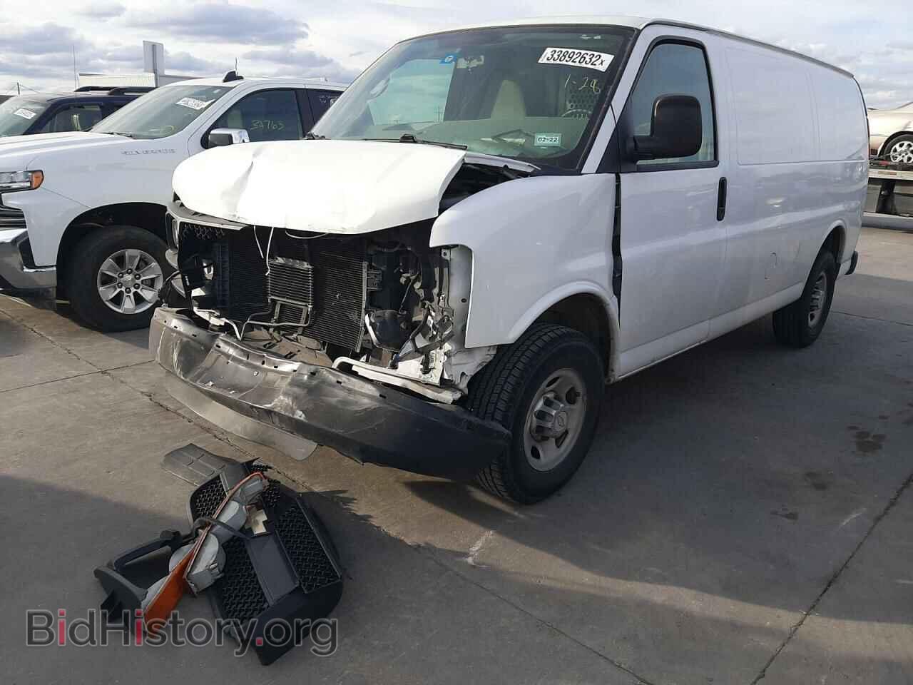 2011 CHEVROLET EXPRESS - VIN: 1GCWGFCA3B1114245 - Фото 2