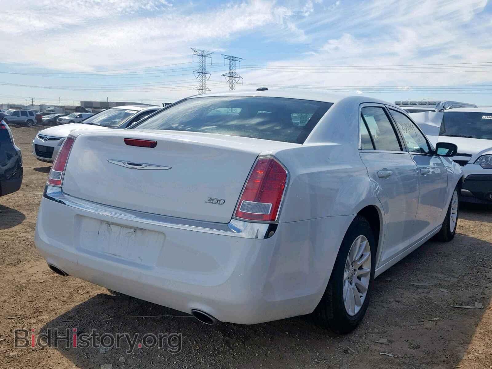 2013 CHRYSLER 300 - VIN: 2C3CCAAG5DH551343 - Фото 4