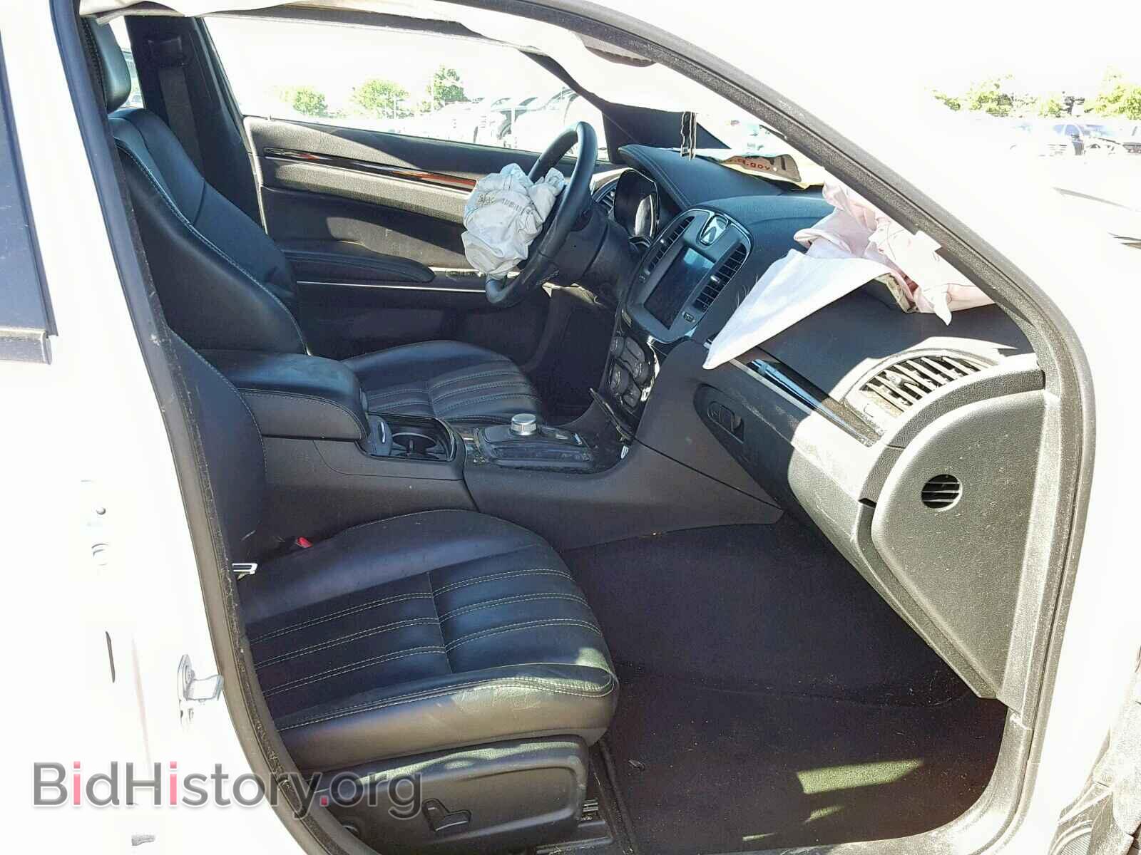 2018 CHRYSLER 300 - VIN: 2C3CCABG2JH211139 - Фото 5