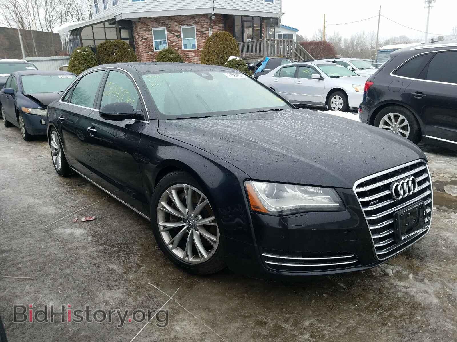 Photo WAURVAFD1BN018146 - AUDI A8 2011