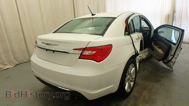 2013 CHRYSLER 200 - VIN: 1C3CCBBB1DN600893 - Фото 4
