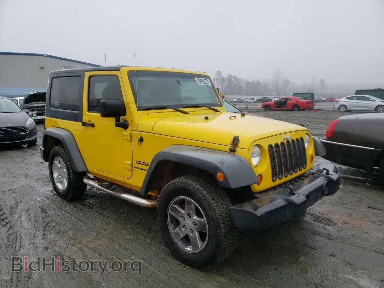 Photo 1J4AA2D16BL527956 - JEEP WRANGLER 2011
