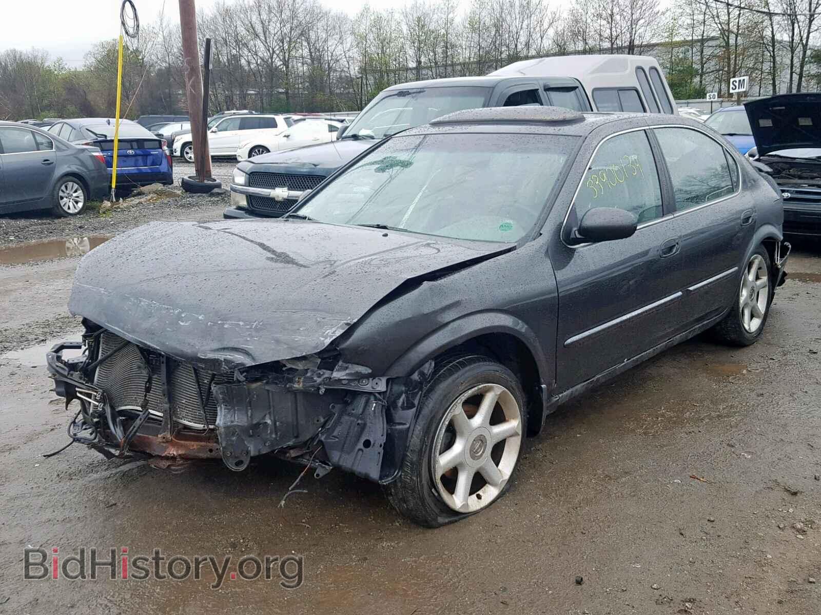 2000 NISSAN MAXIMA - VIN: JN1CA31A0YT020300 - Фото 2