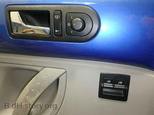 2000 VOLKSWAGEN BEETLE - VIN: 3VWCC21C8YM484093 - Фото 10