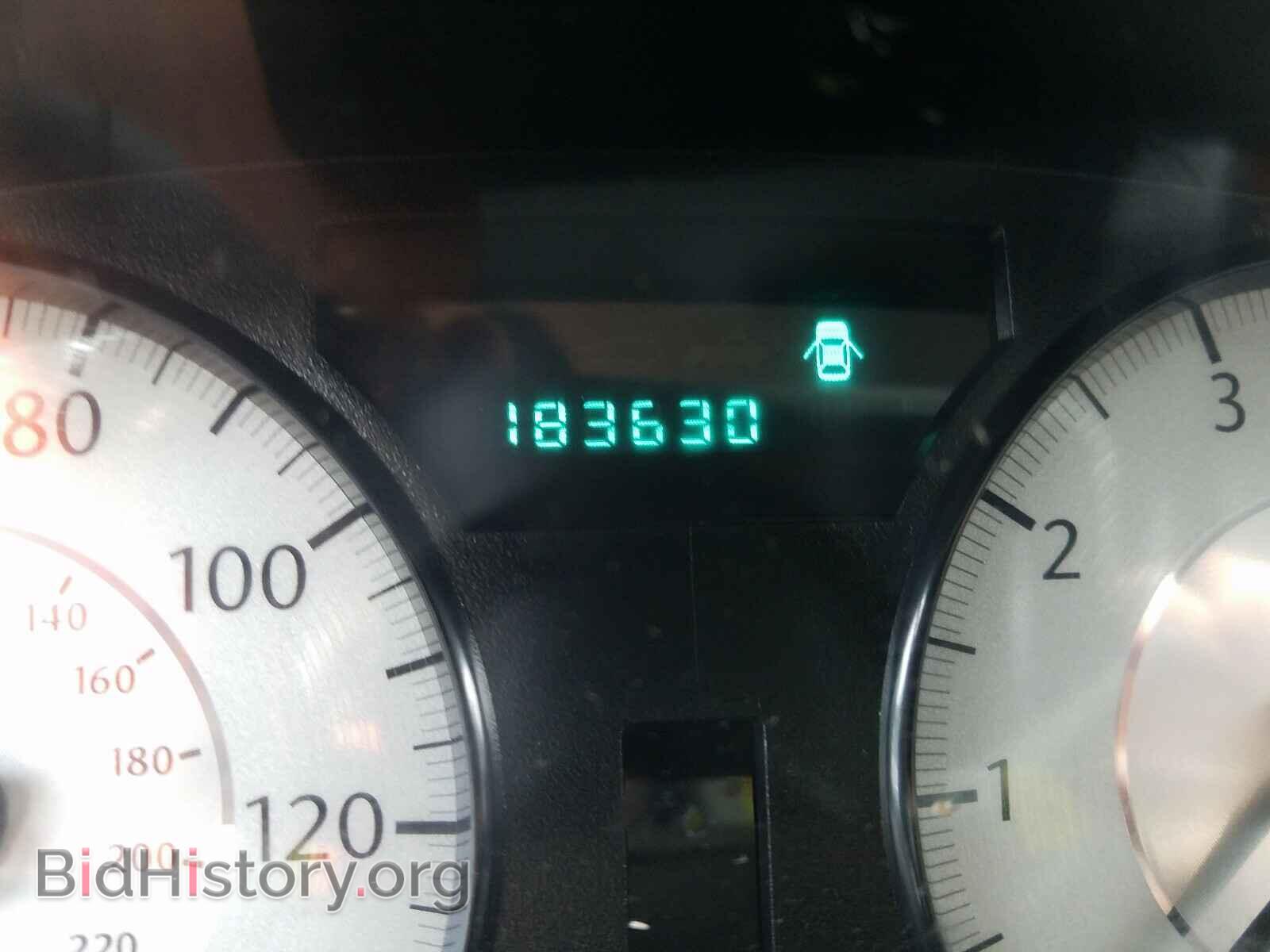 2008 CHRYSLER 300 - VIN: 2C3KA43RX8H189811 - Фото 8
