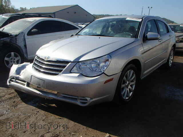 2010 CHRYSLER SEBRING - VIN: 1C3CC5FD3AN158191 - Фото 2