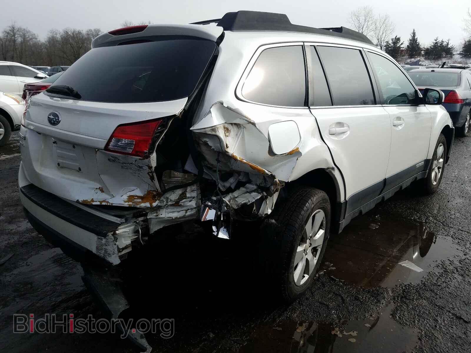 2011 SUBARU OUTBACK - VIN: 4S4BRBGC5B1396378 - Photo 4