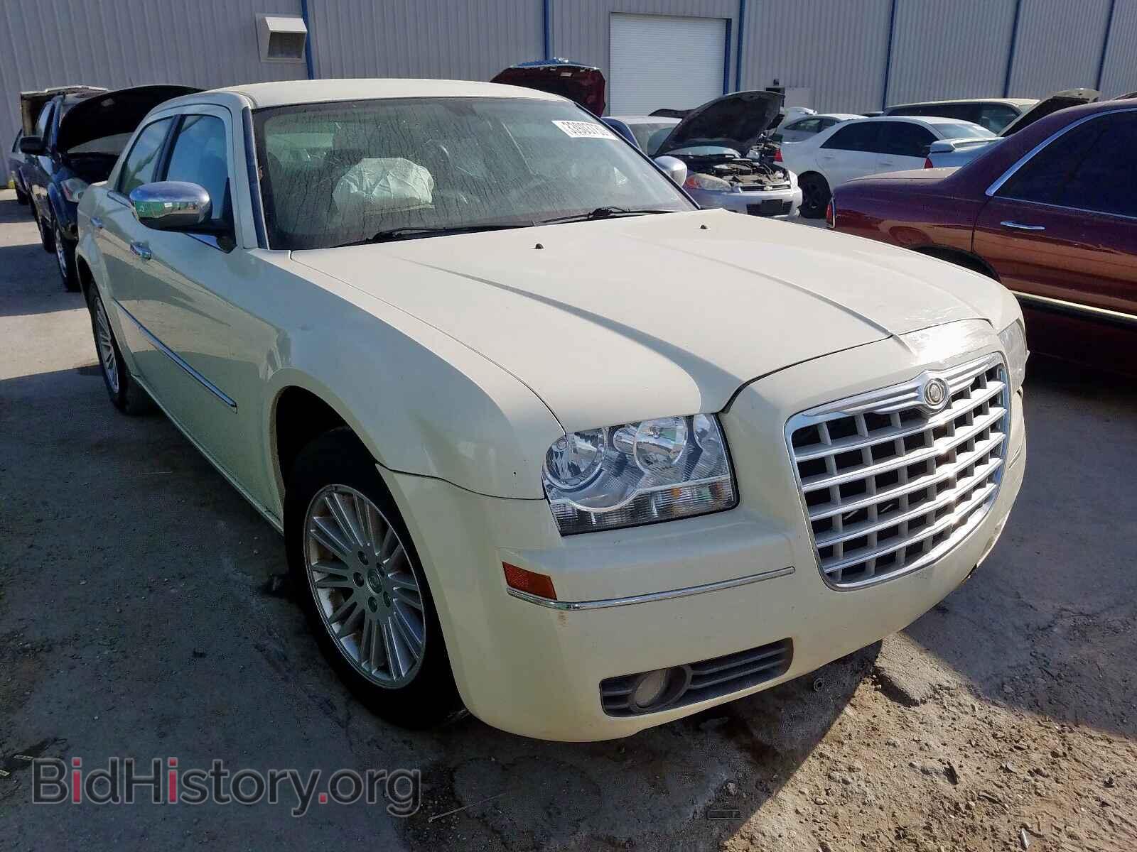 Photo 2C3CA5CV1AH272928 - CHRYSLER 300 2010