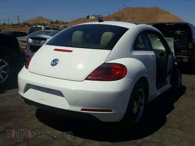 2013 VOLKSWAGEN BEETLE - VIN: 3VWJP7AT4DM620058 - Фото 4