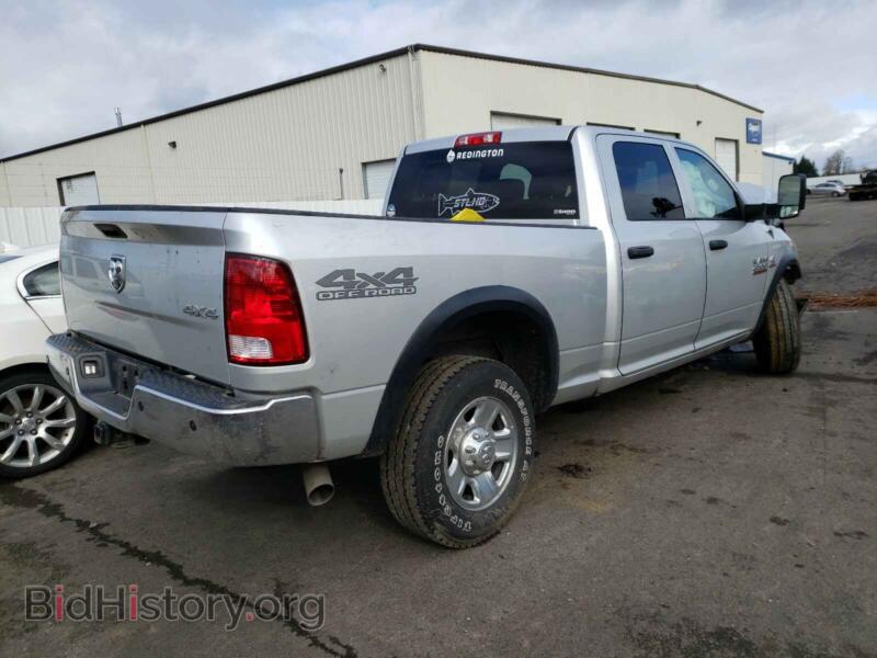 2018 RAM 2500 (VIN 3C6UR5CL5JG380709) — фото 4 из 10