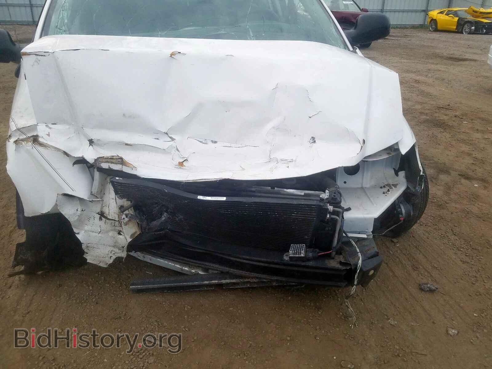 2007 CHRYSLER MINIVAN - VIN: 1A4GP44R77B190172 - Фото 9