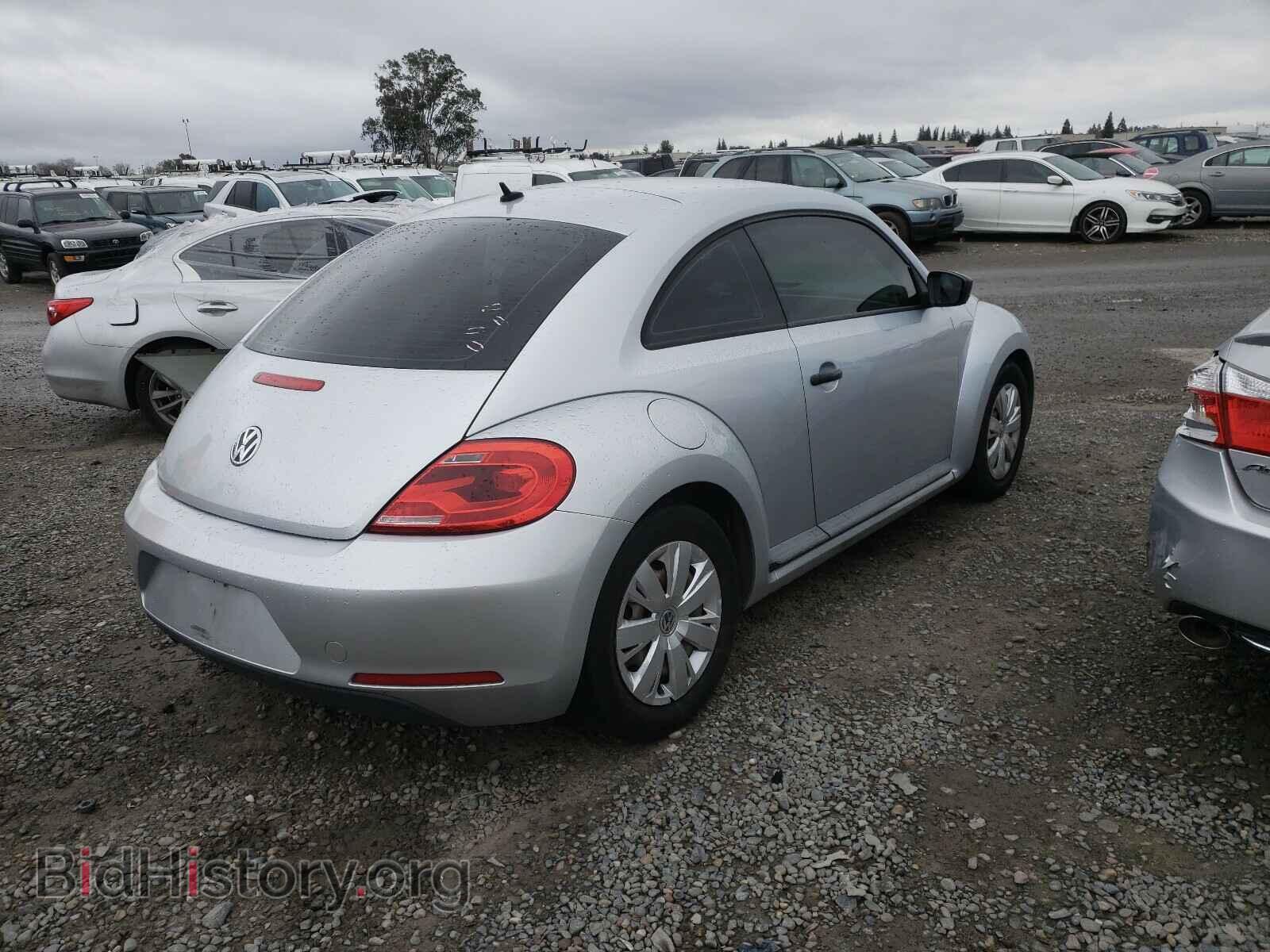 2012 VOLKSWAGEN BEETLE - VIN: 3VWFP7AT2CM616983 - Фото 4