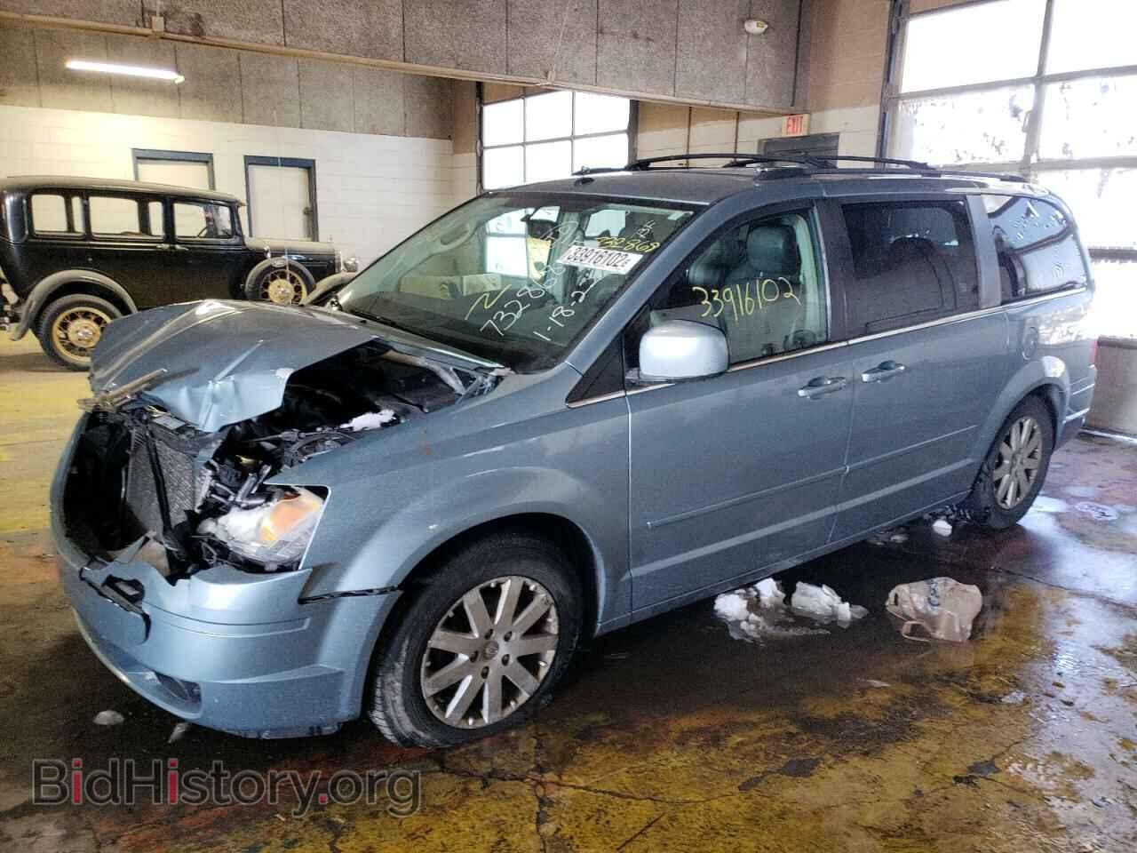 2008 CHRYSLER MINIVAN - VIN: 2A8HR54PX8R732868 - Фото 2