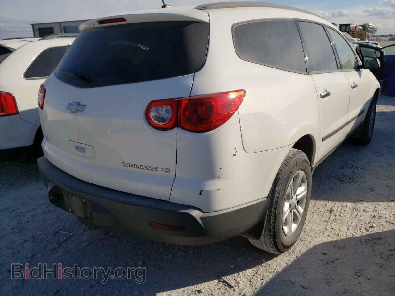 2012 CHEVROLET TRAVERSE - VIN: 1GNKRFED2CJ184716 - Фото 4
