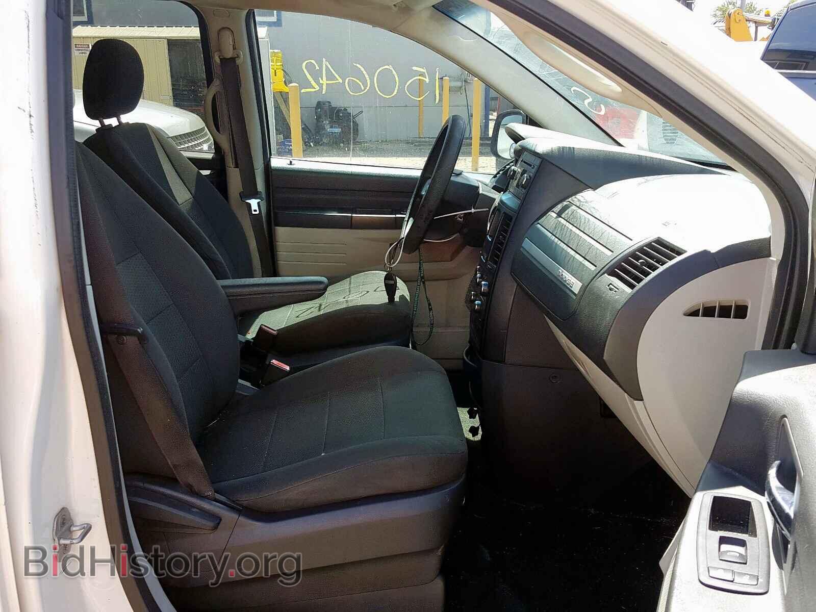 2008 DODGE CARAVAN - VIN: 1D8HN44H68B175916 - Фото 5