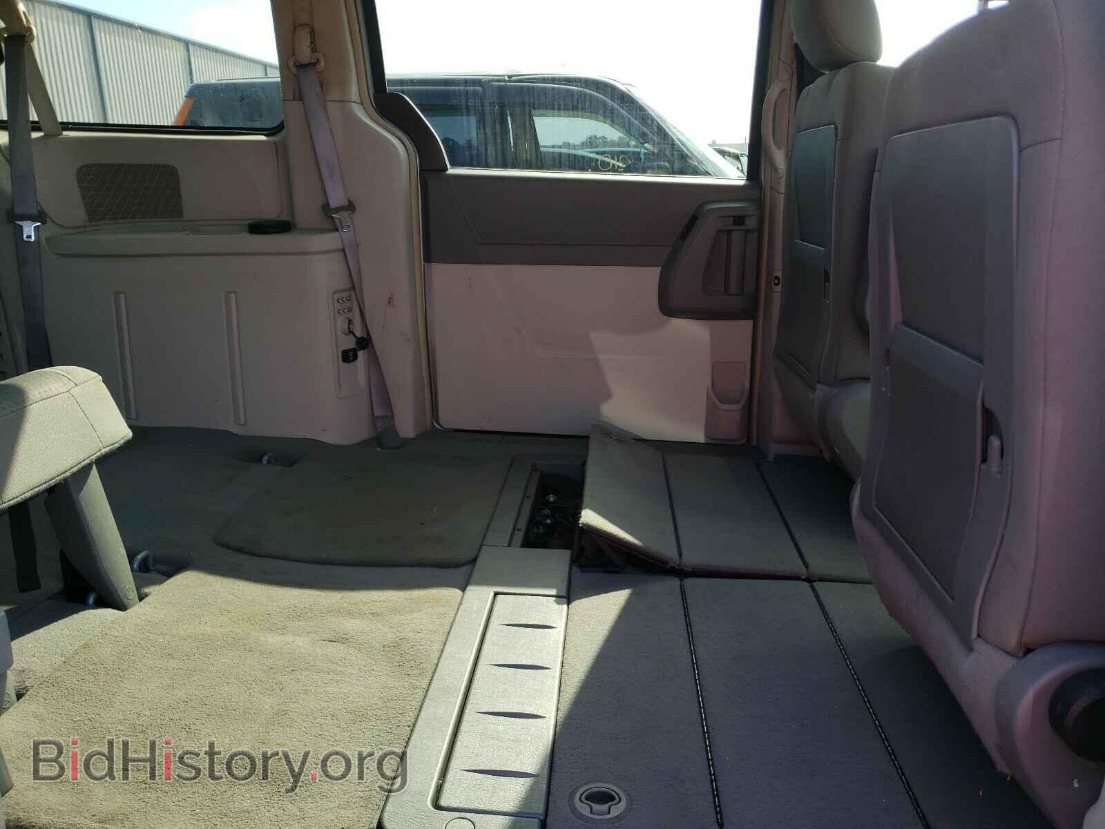 2008 CHRYSLER MINIVAN - VIN: 2A8HR54P68R799242 - Фото 6