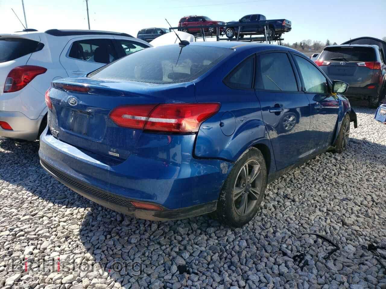 2018 FORD FOCUS - VIN: 1FADP3FE8JL276885 - Фото 4