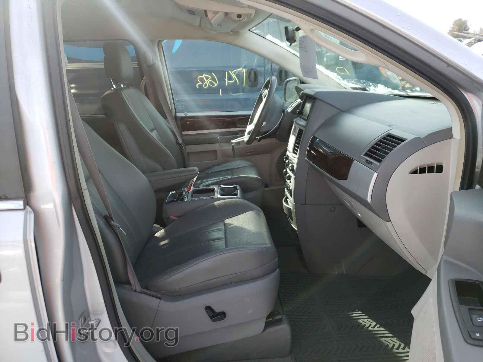 2010 CHRYSLER MINIVAN - VIN: 2A4RR5D16AR324343 - Фото 5