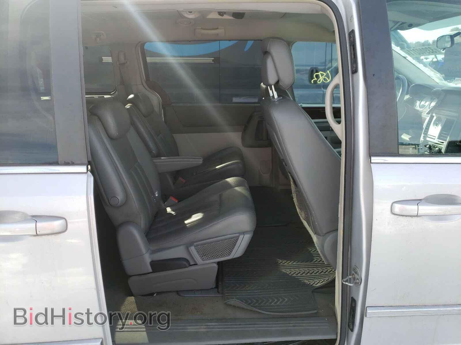 2010 CHRYSLER MINIVAN - VIN: 2A4RR5D16AR324343 - Фото 6