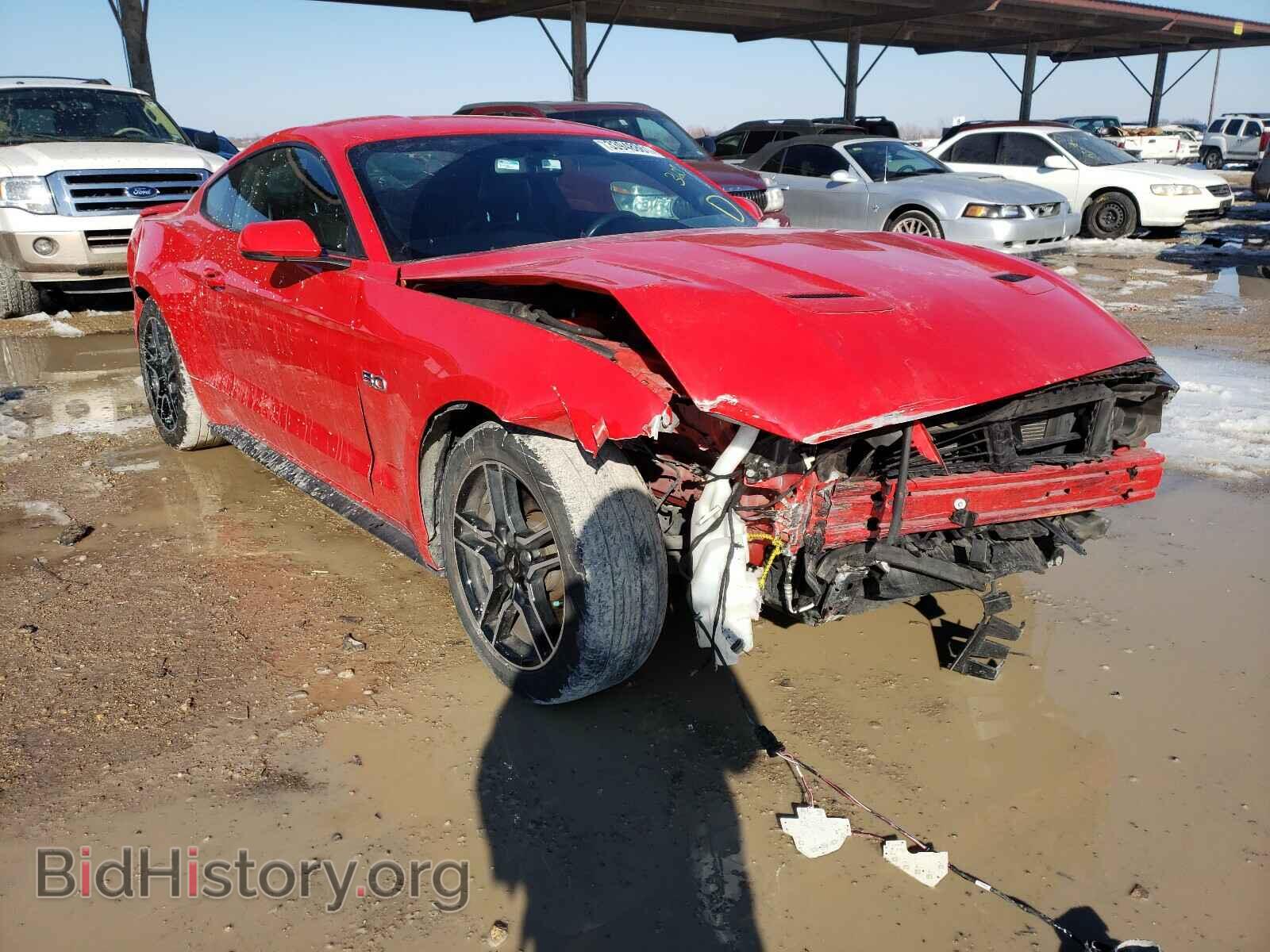Photo 1FA6P8CF5J5105146 - FORD MUSTANG 2018