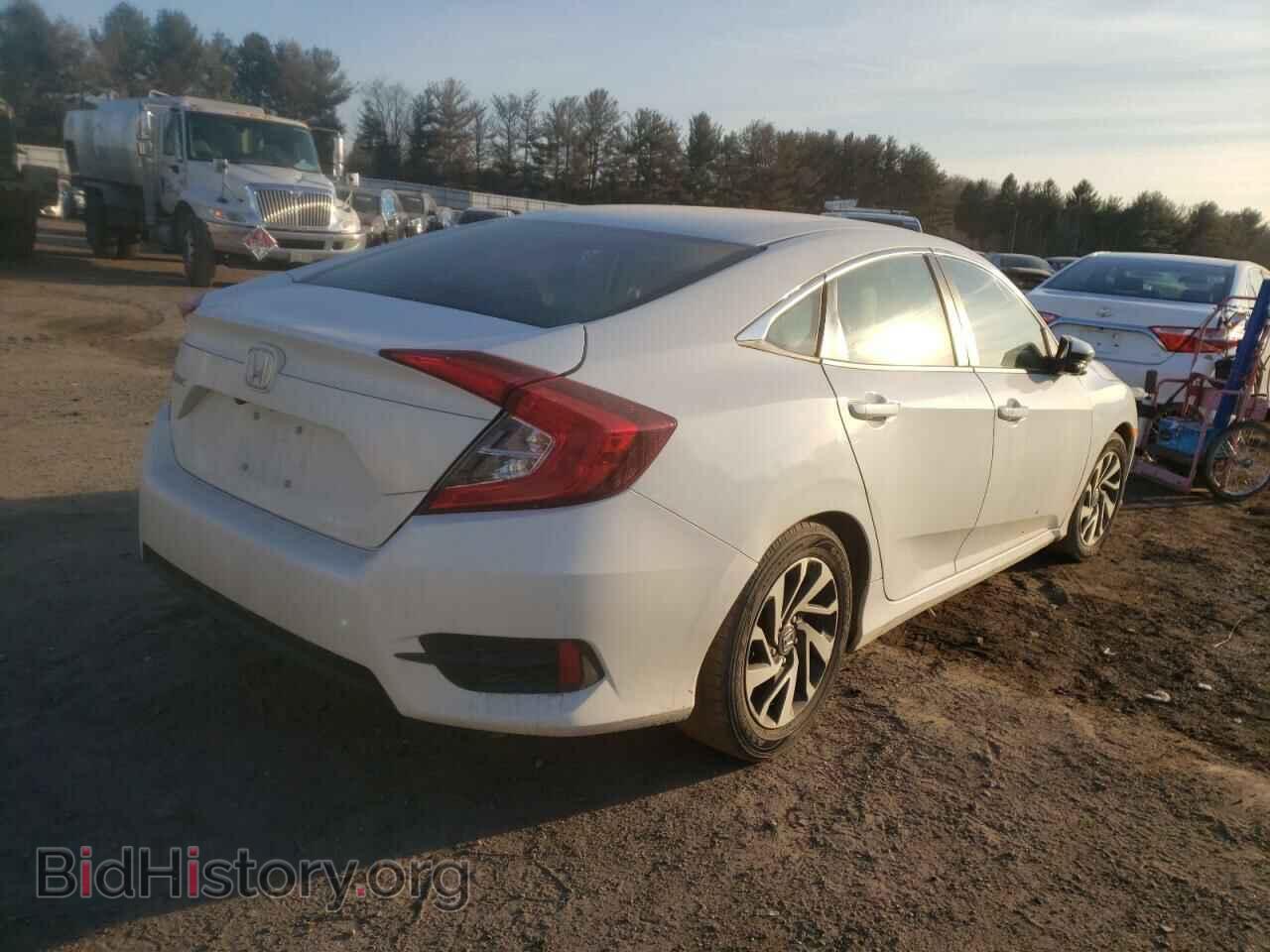 2016 HONDA CIVIC - VIN: 2HGFC2F72GH512030 - Photo 4