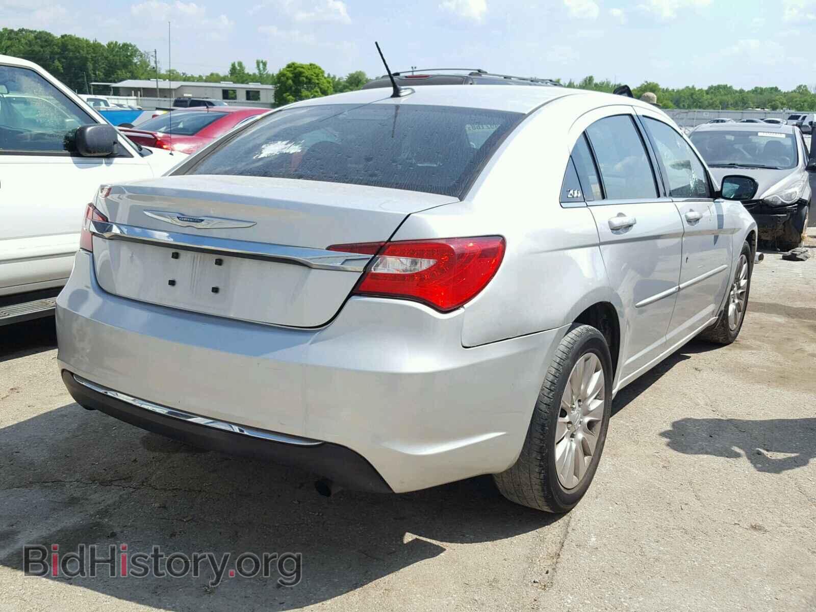 2012 CHRYSLER 200 - VIN: 1C3CCBAB0CN318048 - Фото 4