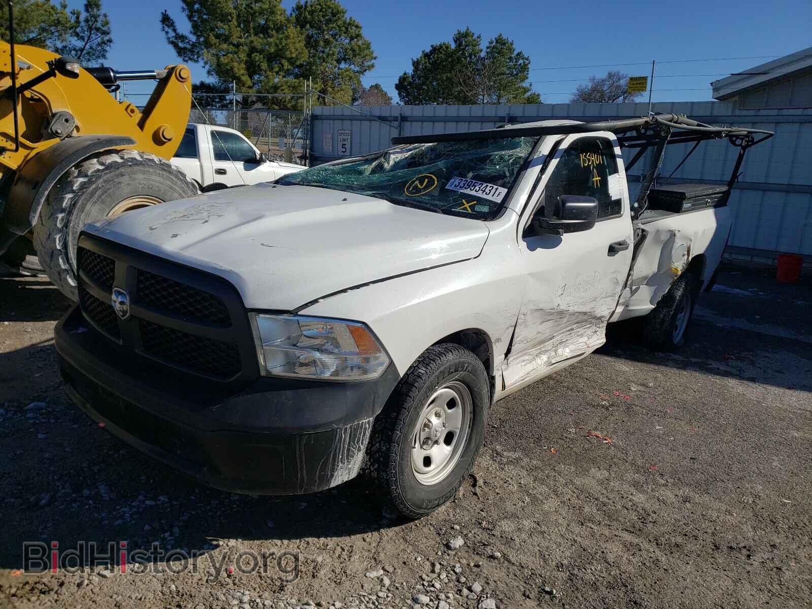 2015 RAM 1500 - VIN: 3C6JR6DG3FG522265 - Photo 2