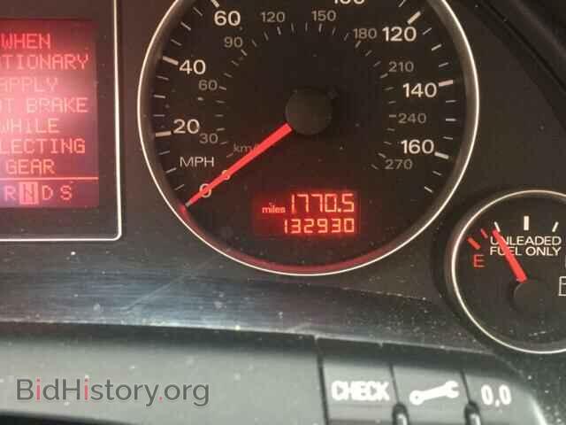 2006 AUDI A4 - VIN: WAUDF78E76A189996 - Фото 8