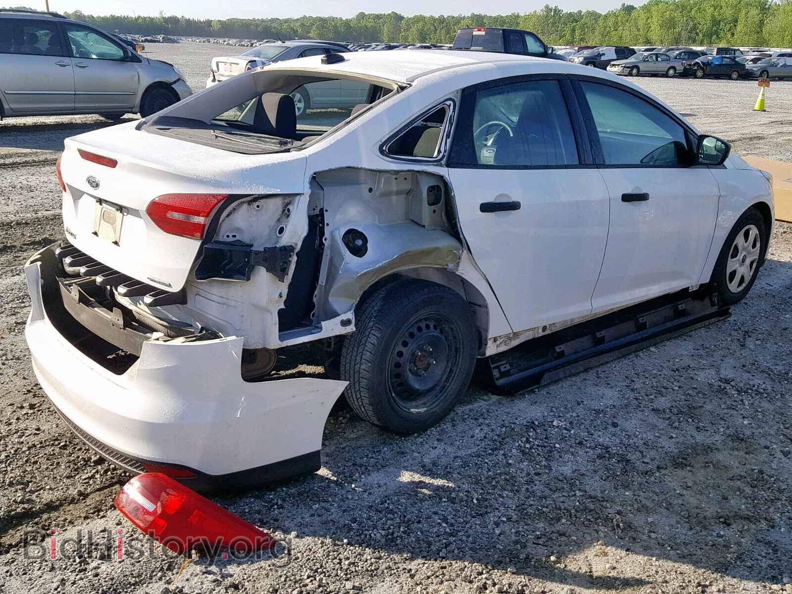 2015 FORD FOCUS - VIN: 1FADP3E22FL239877 - Photo 4