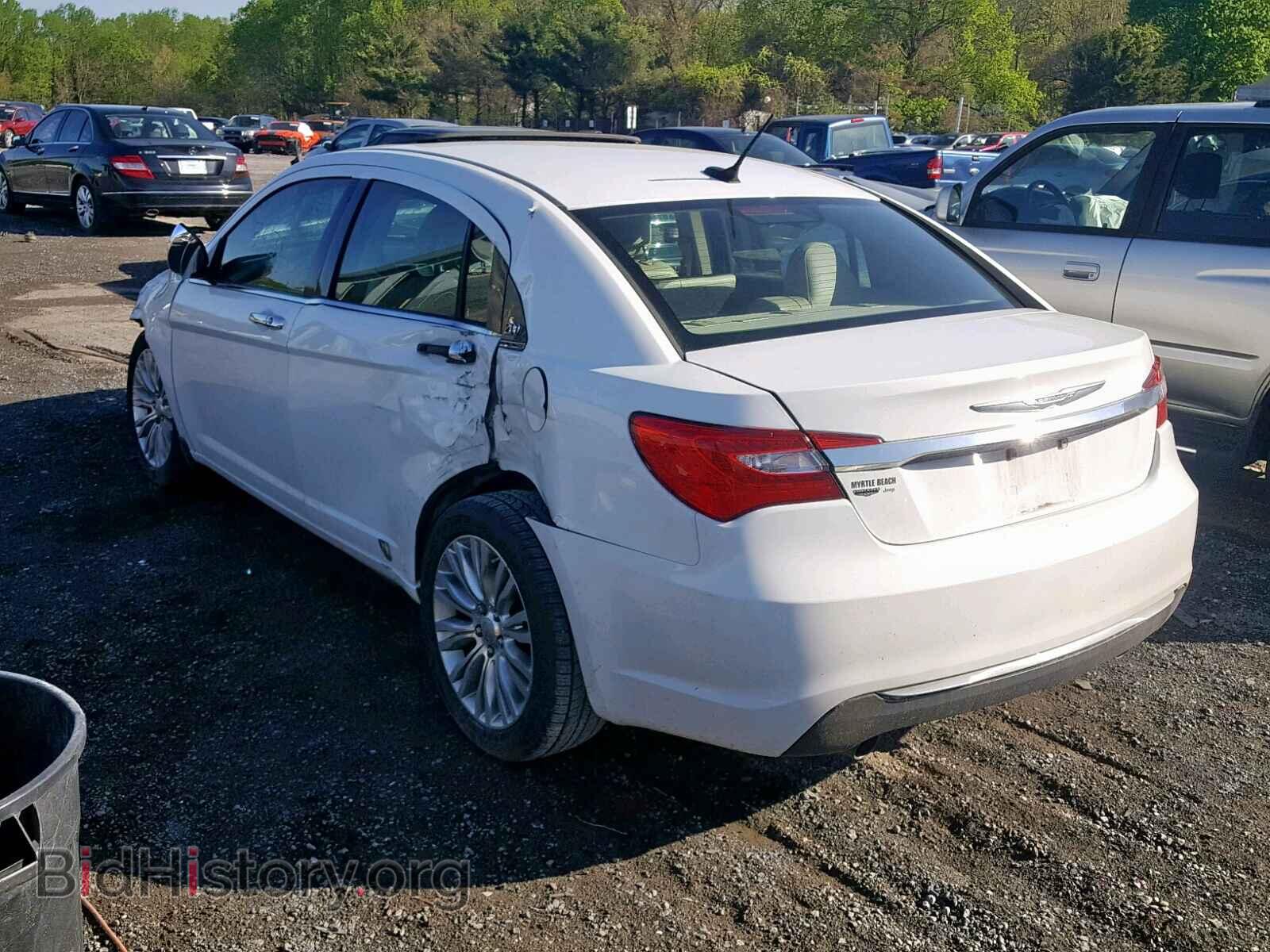 2011 CHRYSLER 200 - VIN: 1C3BC2FG0BN623810 - Фото 3